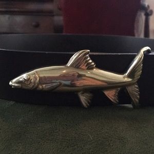 Vineyard Vines men’s fish belt